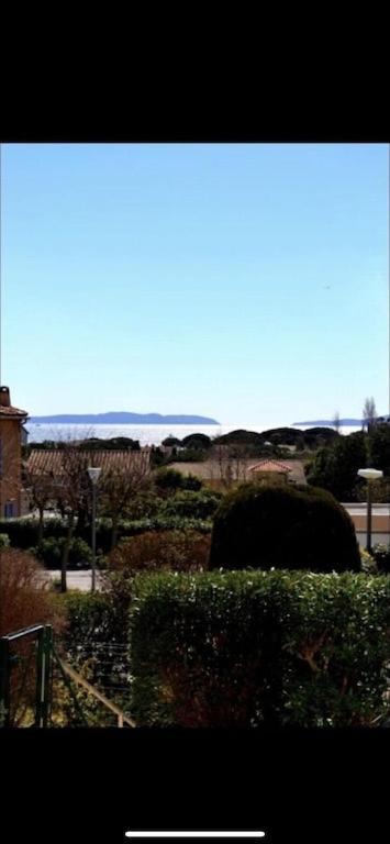 Au Petit Bonheur Vue Mer, Parking, 400M Plage لو لا فاندو المظهر الخارجي الصورة